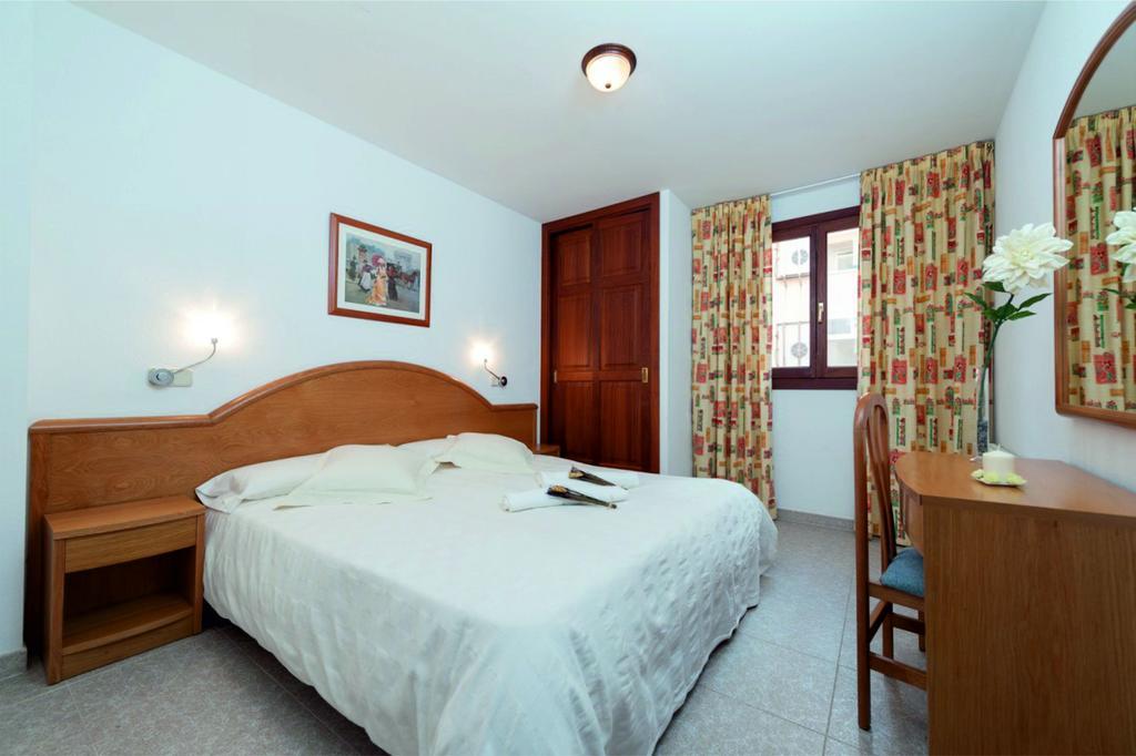 Apartamentos Xaloc HRC Cala Millor (Mallorca) Quarto foto